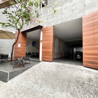 Bán Tòa Chdv Cao Cấp - Mặt Phố 473 Âu Cơ - 210M2 X 8T Xmặt Tiền7M - Trọn View Hồ Tây
