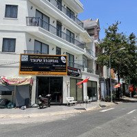 Bán Gấp Căn Hộ Dịch Vụ Góc Hai Mặt Tiền Đường Đường Số 133 P. Tăng Nhơn Phú A 206.6M2