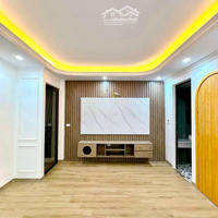 Bán Nhà Trường Chinh, 35M, 7 Tầng Thang Máy, 20M Ra Phố, 9.7 Tỷ, Dòng Tiền Tốt