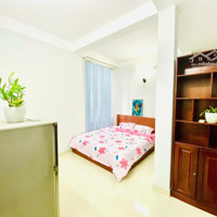 Phòng 30M2 Cửa Sổ Tiện Nghi 214 Nguyễn Trãi , Quận 1