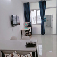 Hình Thật Giáthật - 8,5 Triệu . 1 Phòng Ngủ 1 Vệ Sinhstudio, Full Nt, 40M2 . Cho Thuê Chcc Florita, Quận 7