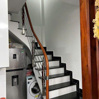 Đức Giang - Ô Tô Đỗ Cổng- - Nhà Full Nội Thất - 30M2 - 4,X Tỷ Liên Hệ: 0961206995
