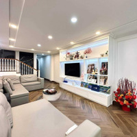 Bán Gấp Nhà! Hẻm Xe Hơi 6M. Hoàng Hoa Thám - Bình Thạnh. Ngang Đẹp(5X23M)113,8M2. 2T + 4 Phòng Ngủ 19,5Tỷ