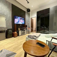 B.án Nh.à Mặt Tiền Thuận Kiều - Gần Cơm Tấm Thuận Kiều Ngay Trung Tâm Q.11
3.9 X 11 15 Tỉ
Nhà Đa