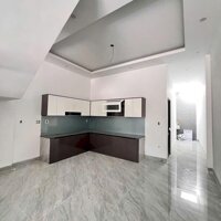 BÁN NHÀ MẶT TIỀN KINH DOANH BUÔN BÁN NGAY ,SỔ RIÊNG THỔ CƯ GIÁ CHỈ 800TR NHẬN NHÀ