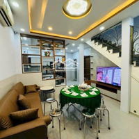 Nhà Mới 2 Tầng -Trung Tâm Quận 3 Cách Mạng Tháng 8 5Ty8