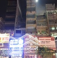 4 Tầng, 90M2. Hdt 90 Triệu. Mặt Tiền Đương Nguyễn Gia Trí. P25 Bình Thạnh. Ngang 4,45M X 20,3M. Giá Bán 45Tỷ