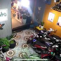Mặt Tiền 94 Nguyễn Trọng Tuyển, Phú Nhuận