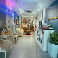 Mặt Tiền 94 Nguyễn Trọng Tuyển, Phú Nhuận