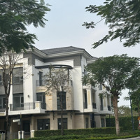Cho Thuê Căn Gốc Verosa Park Sân Vườndiện Tíchhơn 100M2 Giá Cho Thuê 35 Triệu Full Nội Thất Phù Hợp Cho Gd