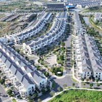Biệt Thự Song Lập 10X20M Chỉ 9.7 Tỷ Đường Thông,Gần Sông,Gần Clup House. Liên Hệ: 0989627447 Hương Trầm.