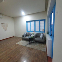 Cho Thuê Nhà 2 Tầng Dtsd 300M2 Mặt Tiền Phố Tây, Nha Trang