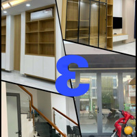 12-13 Tỷy 3 Mặt Tiền Nguyễn Kiệm P4 Q.phú Nhuận ~ Buôn Bán Dễ Dàng Mở Cửa Hàng .