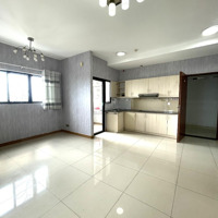 Cho Thuê - Căn Hộ 2 Phòng Ngủ 2 Vệ Sinh- 62M2 - Gần Đầm Sen Q11 - Lạc Long Quân - Chỉ 10 Triệu