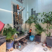 61M2 Có Sân Vườn - Shr 2 Lầu - Ngay Cộng Hoà