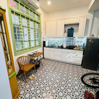 Thật 100%! Phố Vip Trương Công Giai! Ngõ Thông, 50M Ra Phố, 40M2 5 Tầngmặt Tiềngần 8M Cực Thoáng