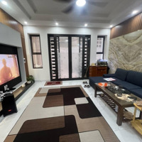 Bán Cc Tp Giao Lưu Phạm Văn Đồng Càu Giấy Hn 88M2 3 P Ngủ 4.9 Tỷ