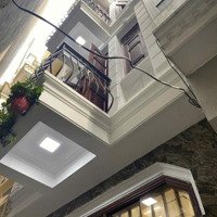 Cần Bán Gấp Căn Nhà Tại Phường Quan Hoa Cầu Giấy, Gần Mặt Phố, Nhà Đẹp Ở Luôn