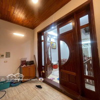 Bán Nhà Phố Vũ Miện Làng Yên Phụ Xây 5.5 Tầng, 6 Phòng Khép Kín Cách Hồ Tây 20M- Giá Bán 19,5 Tỷ