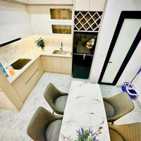 Nhà Đẹp Gần Đường Bùi Xương Trạch, Thanh Xuân 46m, 4 tầng, mt 4m, giá 9.3 tỷ.