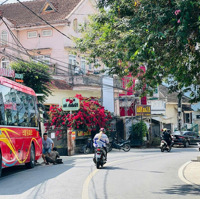 Nhà Liên Kế Mặt Tiền Thi Sách P6 Đà Lạt Thuận Tiện Xây Dựng Ra Hồ 7Phut Di Chuyển
