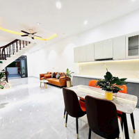 Bán Nhà Mới,Đẹp 1 Trệt 1 Lầu 3 Phòng Ngủ 2 Vệ Sinhđg Hồ Bá Phấn P.phước Long A Q9,Hxh, 90M2,5.7 Tỷ Liên Hệ: 0932190599