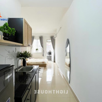 Bancol Cửa Sổ Thoáng Ngay Đh Iuh, Vl Cs3, Emart Full Nt 5P Ra Phạm Văn Đồng Gò Vấp