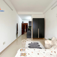 Bancol Cửa Sổ Thoáng Ngay Đh Iuh, Vl Cs3, Emart Full Nt 5P Ra Phạm Văn Đồng Gò Vấp