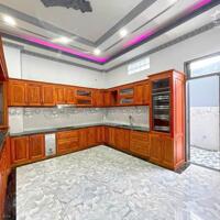 NHÀ ĐẸP  2 LẦU SÂN THƯỢNG 5.2X23M MẶT TIỀN ĐƯỜNG SỐ LÂM VĂN BỀN Q7