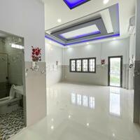 NHÀ ĐẸP  2 LẦU SÂN THƯỢNG 5.2X23M MẶT TIỀN ĐƯỜNG SỐ LÂM VĂN BỀN Q7