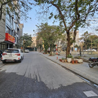 Bán Đất Phân Lô Phố Cổ Linh, Gần Ngã Tư Thạch Bàn - Cổ Linh,Diện Tích100M2,Mặt Tiền6.7M, Đường 11M, 2025