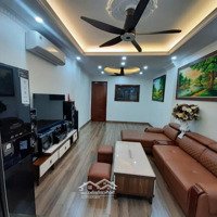 Phân Lô Tôn Đức Thắng - Đống Đa, Ô Tô Tránh, Kinh Doanh, Nhà Dân Xây Đẹp Ở Ngay, 40M2 5Tầng, 16.2Tỷ