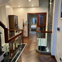 Bán Nhà Đội Cấn - 30M2 Lô Góc 7 Tầng Thang Máy - Mặt Hồ Kinh Doanh Đỉnh - 14.7 Tỷ