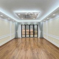Bán Nhà Chính Chủ Nhật Tân Tây Hồ - Lô Góc 3 Thoáng - Mặt Tiền Rộng - 70M2 - Hơn 10 Tỷ - 0979367286