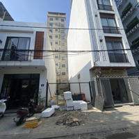 Chính Chủ Bán Lô Đất Đẹp Đường Mỹ Khê 1 Vị Trí Vàng Sát Biển
Giá Chỉ 11 Tỷ