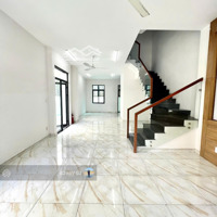 Lakeview City Nhà Phố Góc Sân Vườn View Hồdiện Tích160M2 3 Lầu Giá Thuê 30 Triệu/Th Đường 25M Liên Hệ: 0907860179