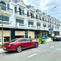 Nhà Hiện Đại 1 Trệt 2 Lầu Diện Tích Sử Dụng 250M2 Ngay Tthc - Ngân Hàng Hỗ Trợ 80%