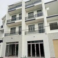 Nhà mới xây 2 lầu 1 trệt sổ riêng hoàn công 5.8 tỷ/100m2