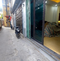 Bán Nhà Tự Khoát Ngũ Hiệp Dân Xây 5 Tầng Ngõ To ,Ô Tô Cạnh Nhà Giá Bán 4.55 Tỷ