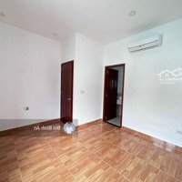 Căn Shophouse Trục Chính Kđt Oasis, Bến Cát, Nhà Đã Hoàn Thiện 2 Phòng Ngủ 3 Vệ Sinh Sẵn Nội Thất, Giá Chỉ 2 Tỷ