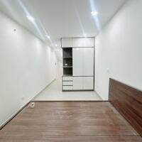 Bán nhà ngõ Đê Tô Hoàng – 4 tầng đẹp – Ngõ thoáng – Gần Đại Cồ Việt – Giá chỉ 5.05 tỷ