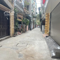 Bán Đất Tặng Nhà 4 Tầng Hoàng Quốc Việt Diện Tích 64M Mặt Tiền 5,5M Ô Tô Vào Nhà 16,5 Tỷ
