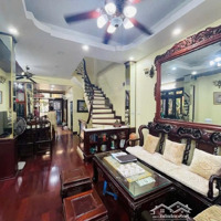 Bán Nhà Phân Lô Trần Quốc Hoàn 55M2 5 Tầng Lô Góc 3 Thoáng Ngõ Thông Ô Tô Vào Nhà Giá Bán 19.5 Tỷ