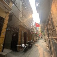 Ô Tô Đỗ Cửa - Cầu Giấy - Kinh Doanh - Lô Góc 3 Mặt Thoáng - Sổ Vuông Đẹp - Ngõ Thông