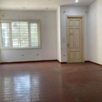 Nguyễn Chánh Ô Tô Tránh, Lô Góc, Kinh Doanh Sầm Uất. Diện Tích 75M2 X 5 Tầng.mặt Tiền5M. Liên Hệ: 0989388246