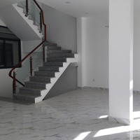 Bán Nhà Phố The Mahattan Vinhomes Quận 9 Giá Chỉ 23,7 Tỷ 126M2