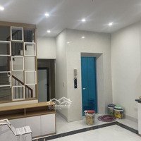 Lô Góc- 3 Thoáng- Thang Máy- Rất Gần Oto, Nhà Mới Tinh, Ở Cực Sướng.