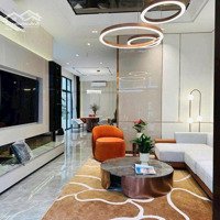 Căn Áp Góc Đối Diện Vũ Trụ Ăn Phố Grand World - Vinhomes Cổ Loa