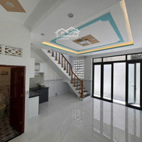 B.án Nhà 1 Trệt 1 Lầu Mới Hẻm 646 Đường 30/4 Phường Rạch Dừa. Giiá Bán: 1Ty7