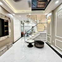 Nhà 4 Tầng Diện Tích Rộng Phố Đông Khê, Sân Cổng Riêng Để Thoải Mái Xe Máy